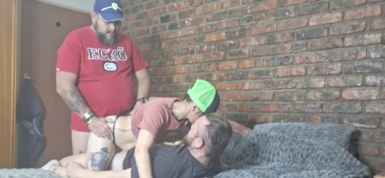 Wife in Double Penetration Threesome with Husband and Friend